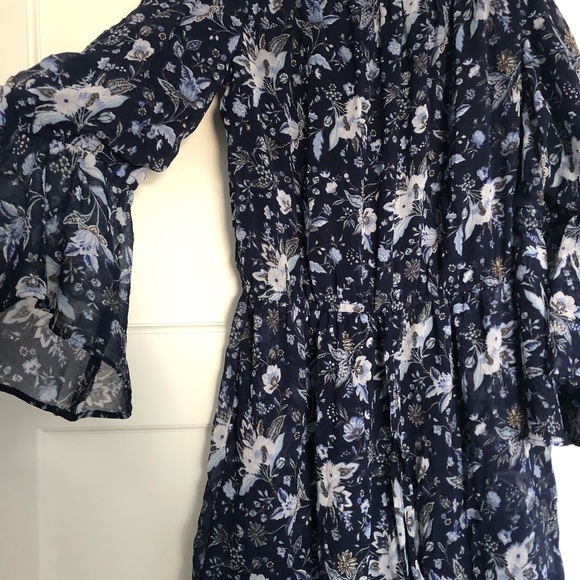 American Eagle Blue Flower Romper - Picture 2 of 4
